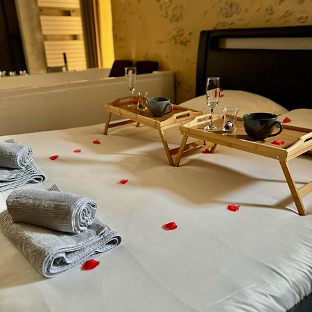 Love Queen Spa Detente Блуа Екстер'єр фото