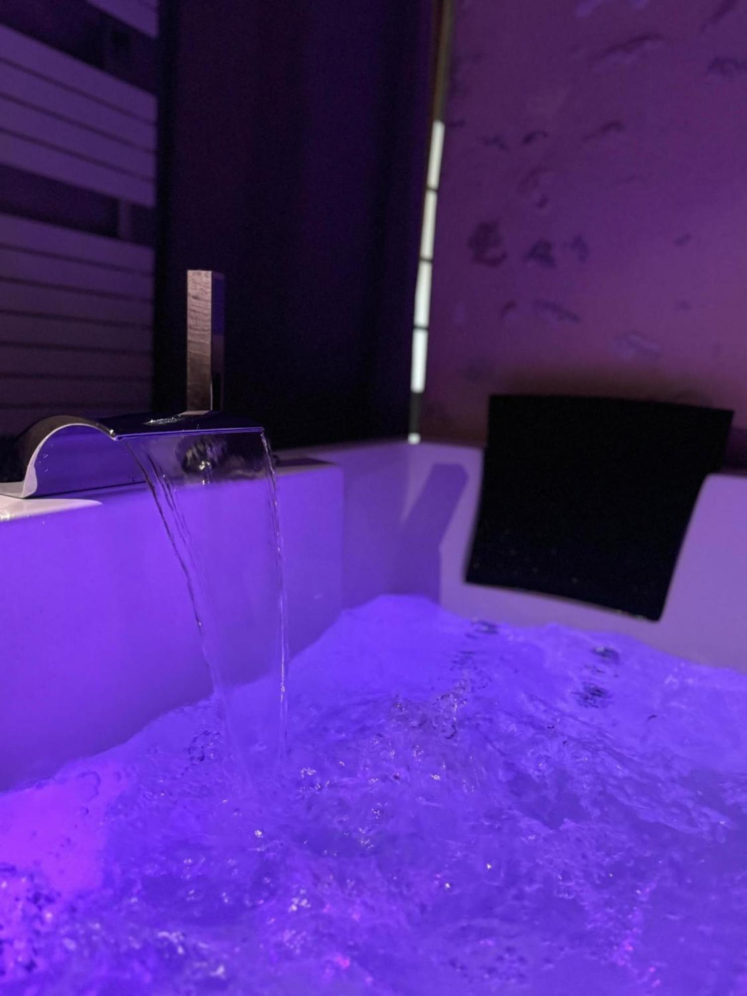 Love Queen Spa Detente Блуа Екстер'єр фото